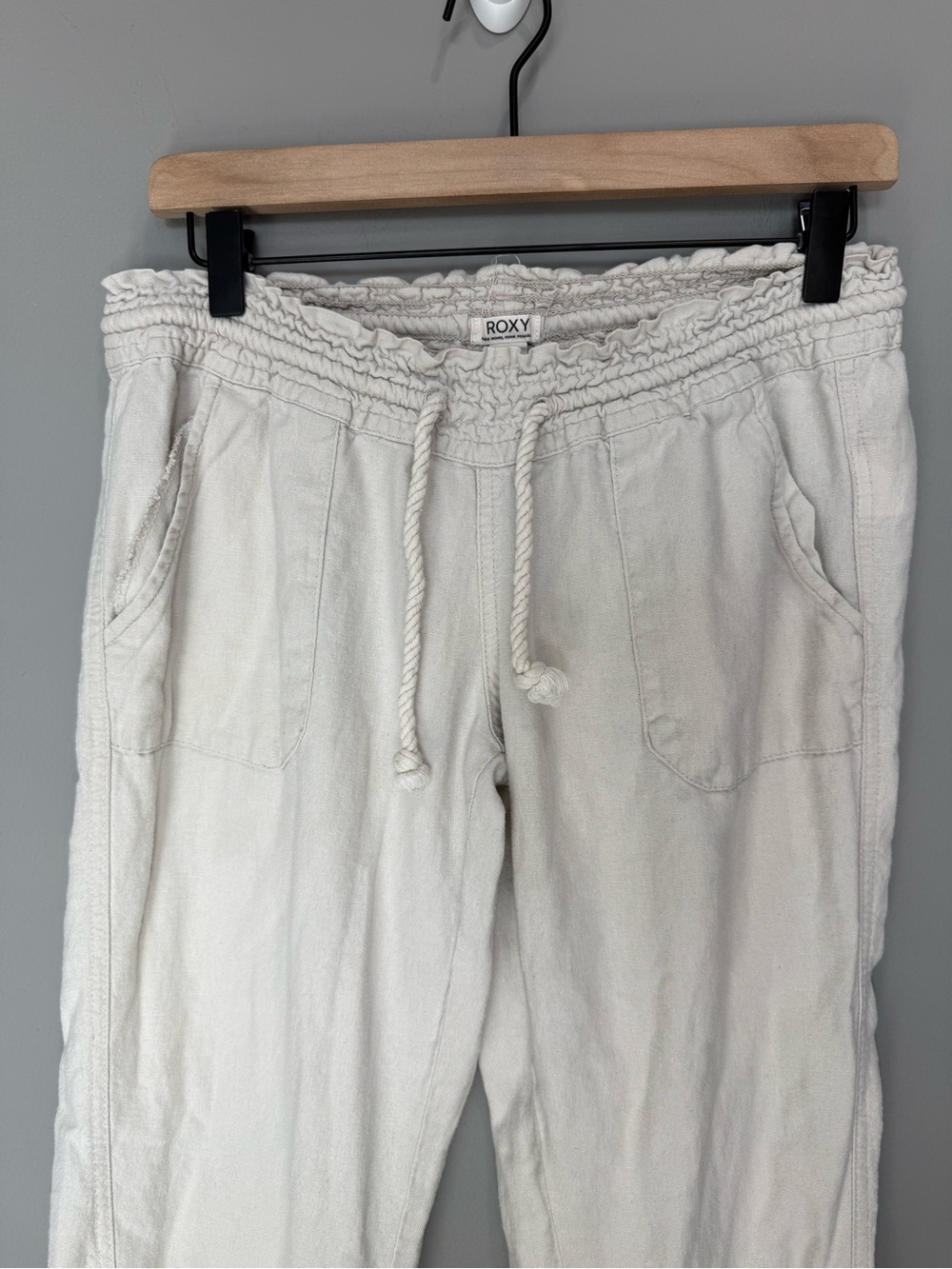 Roxy Oceanside linen-blend pants in cream size large - Picture 2 of 7